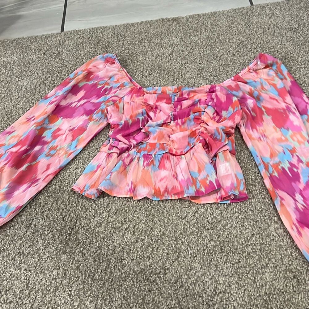 Puff Sleeve cropped peplum blouse